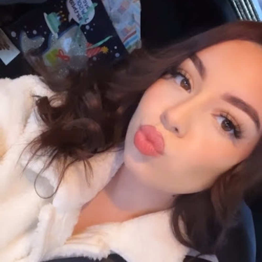 Meet your Posher, Cindy